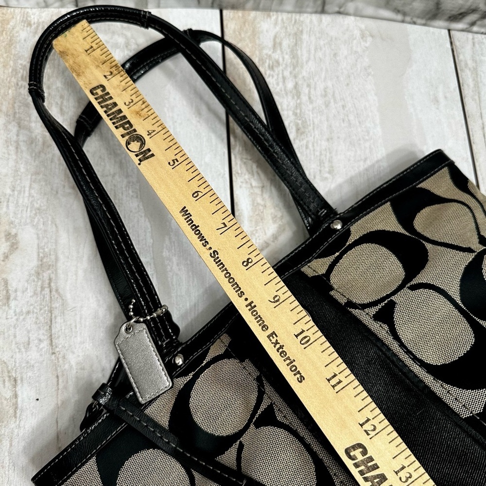 Coach Black and Cream Signature Tote Patent Leather Handles Trim Y2K  Classic - Picture 13 of 16